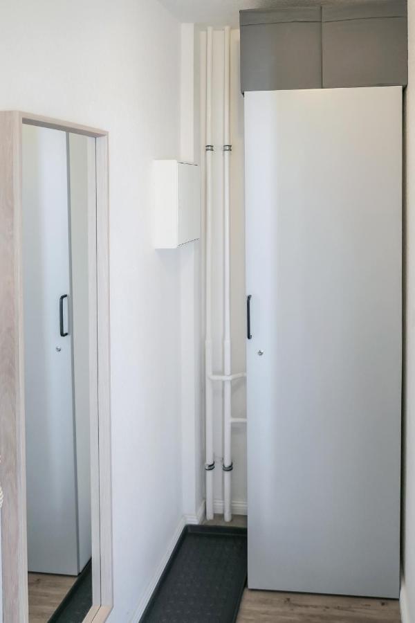 Wohlfuehlwohnung Im Zentrum Mit 24-7 Self Check-In, Wlan & Smart Tv Kiel Kültér fotó
